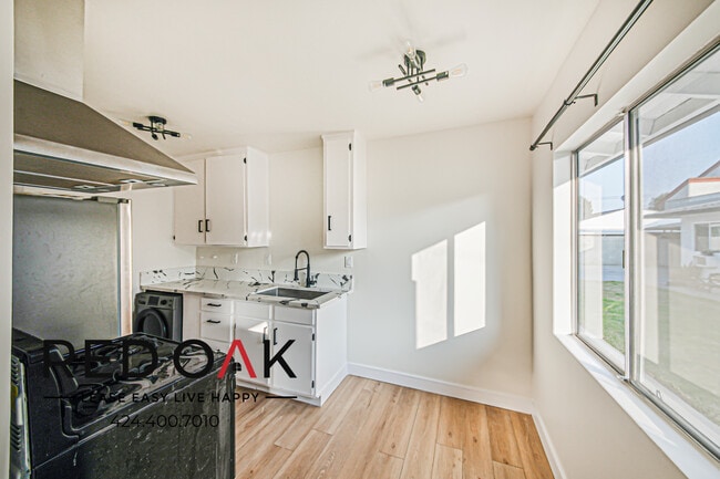 Photo - 8136 Constance St Unit 8136