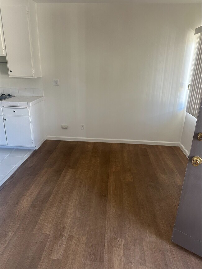 Photo - 3435 Jasmine Ave