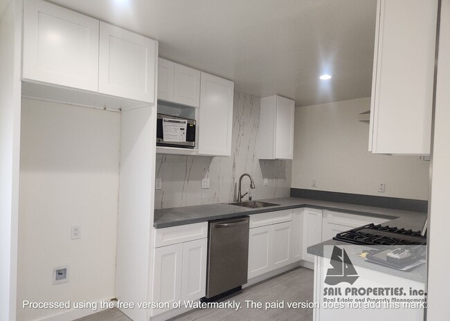 Photo - 916 Delaware St Unit 914 B