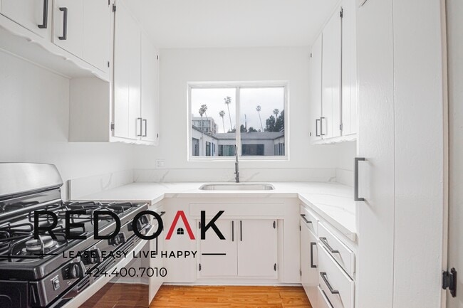 Photo - 439 S Catalina St Unit 19