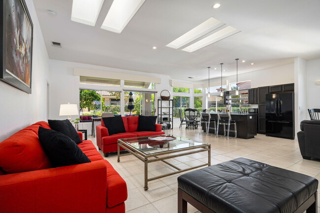 Photo - 78338 Desert Willow Dr