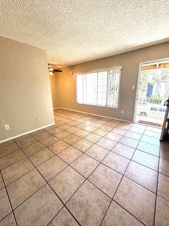 Photo - 530 N Anna Dr Unit I