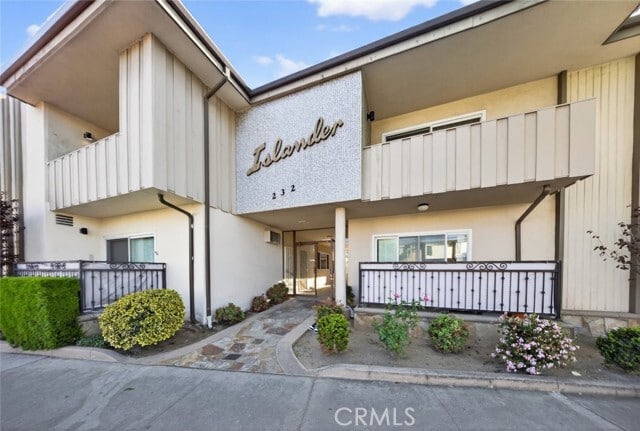 Photo - 232 N Verdugo Rd Unit 2