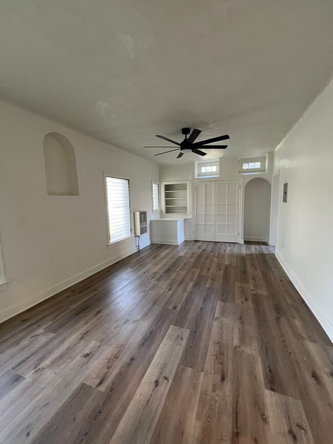 Photo - 1740 Winona Blvd Unit 101