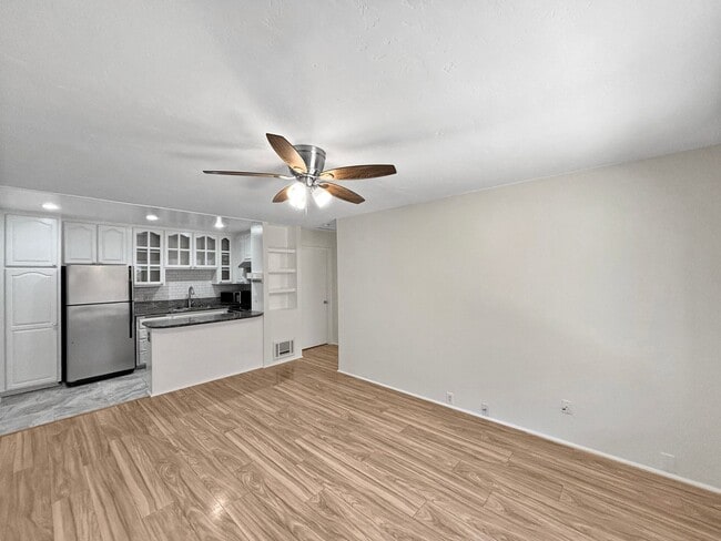 Newly Remodeled 1BD/BA Condo In Mission Va... - Newly Remodeled 1BD/BA Condo In Mission Va... Unit 104