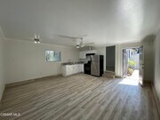 Photo - 20336 Lorne St