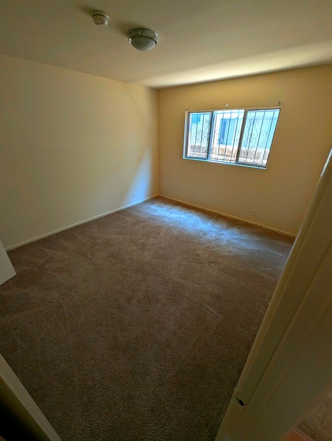 Photo - 10524 Palms Blvd Unit 2