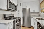 Photo - 13804 Moorpark St Apartments
