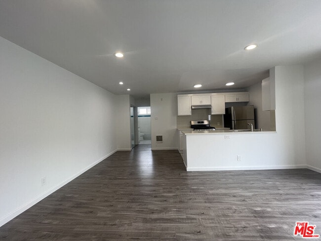 Photo - 1531 N Detroit St Unit 107