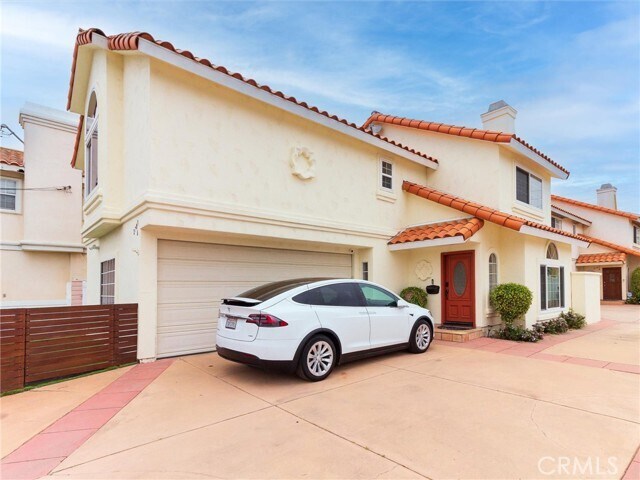 Photo - 2703 Huntington Ln