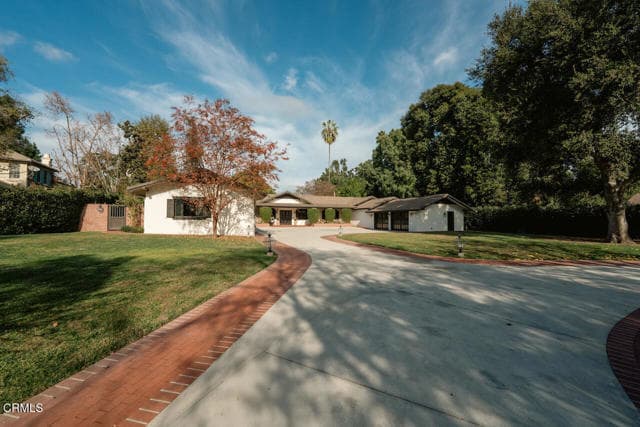 Building Photo - 1410 Hillcrest Ave