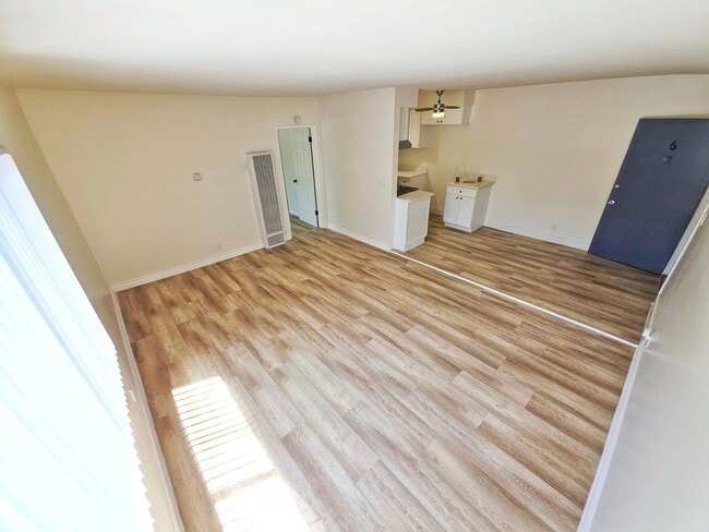 Photo - Redondo Apartments