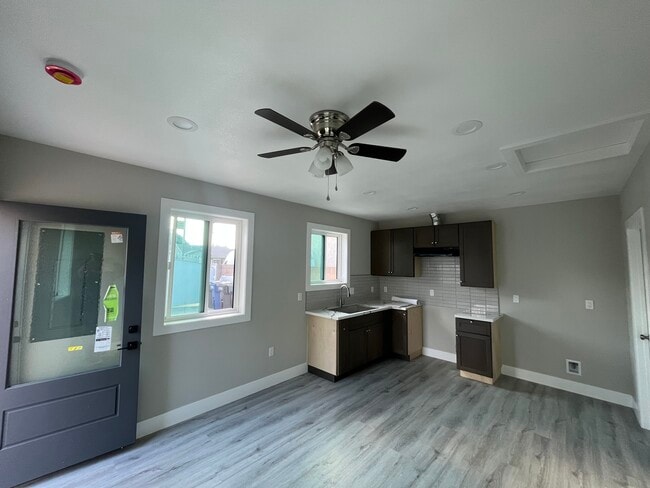 Photo - 9411 Burke St Unit 9411 1.2