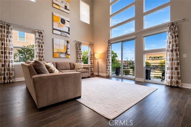 Building Photo - 1520 W Artesia Square