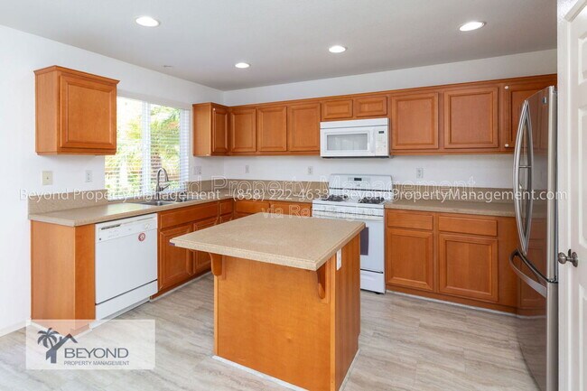 Photo - 120 Canyon Creek Way