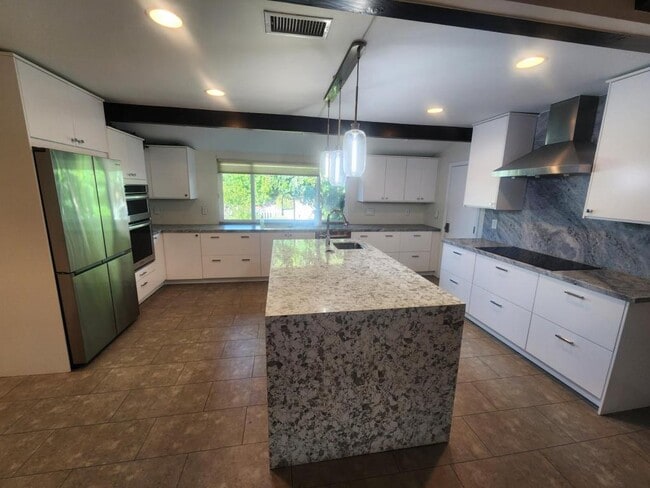 Photo - 9345 Golondrina Dr