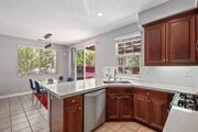 Photo - 3 BED 2.5 BATH in Crescent Court