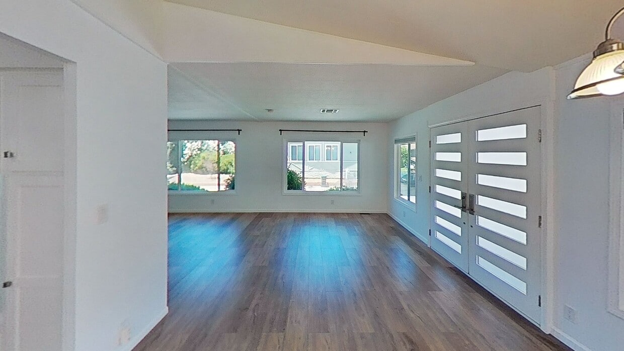 3D Tour - 23 Sherwood Dr House