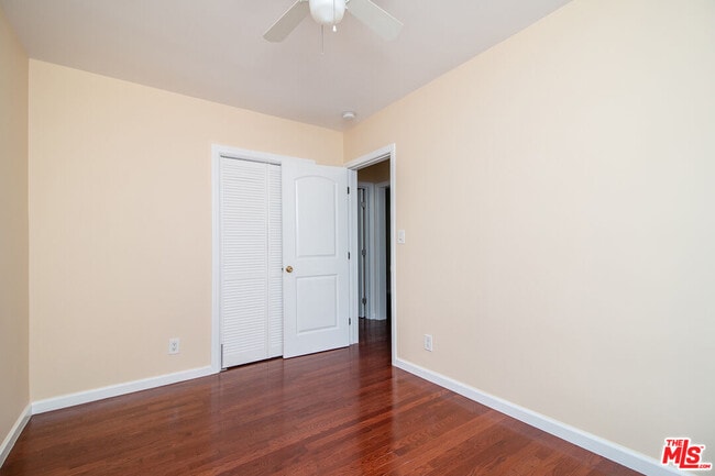 Photo - 5107 Overland Ave
