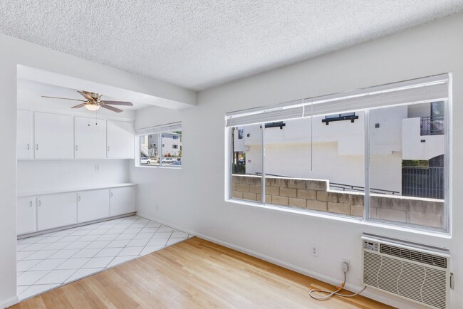 Photo - Montrose Residences Unit 3