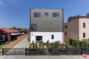 Photo - 1289 S Sycamore Ave House