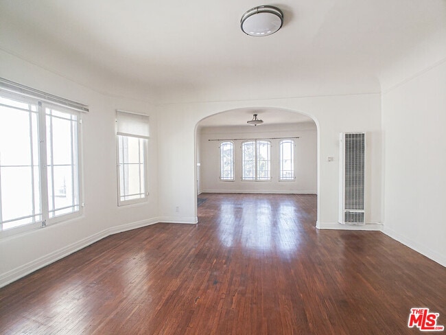 Photo - 109 S Berendo St Unit 3