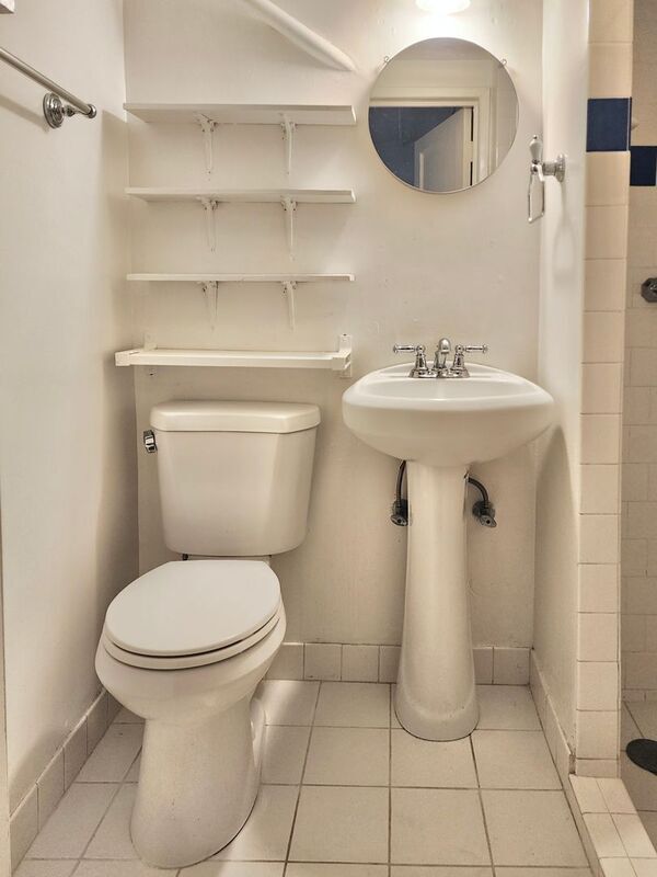 Photo - 258 Center St