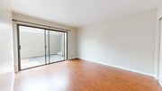 Photo - Beautifully Updated Spacious 3 Bed 3 Bath ... House