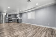 Photo - Beautiful 4 Bed / 3 Bath townhouse with PARKING & IN-UNIT LAUNDRY! Unit 960 1/2 Breed St.