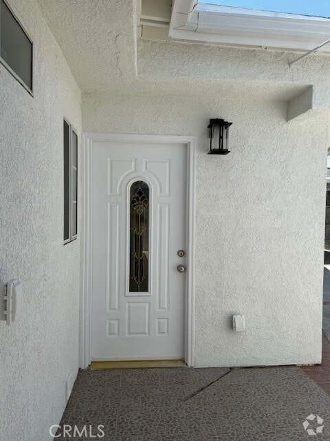 Building Photo - 347 E 224th St Rental