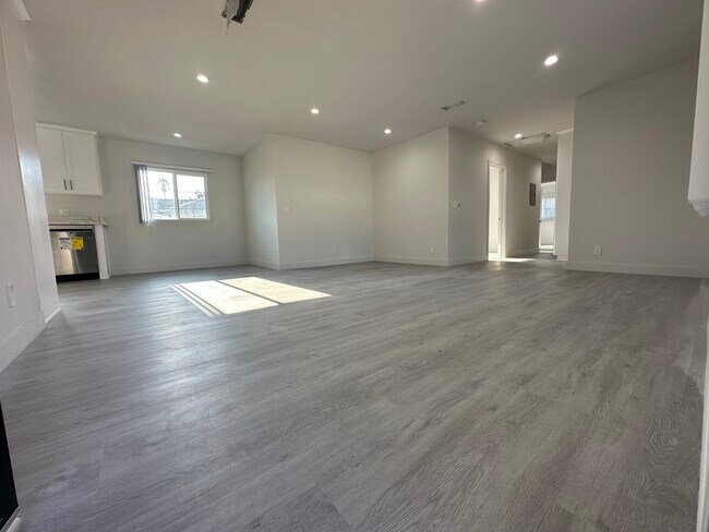 Photo - 1477 S Sherbourne Dr Unit 2B