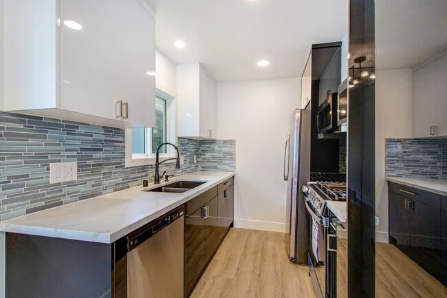 Photo - 117 Avenida Algodon Unit B