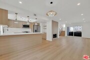 Photo - 529 N Market St Unit 8
