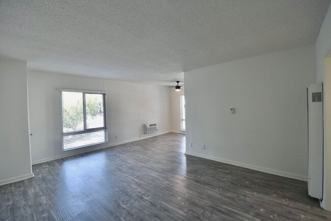 Photo - 12142 Burbank Blvd Unit 09