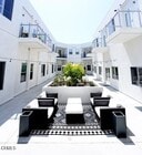 Photo - 300 W 9th St