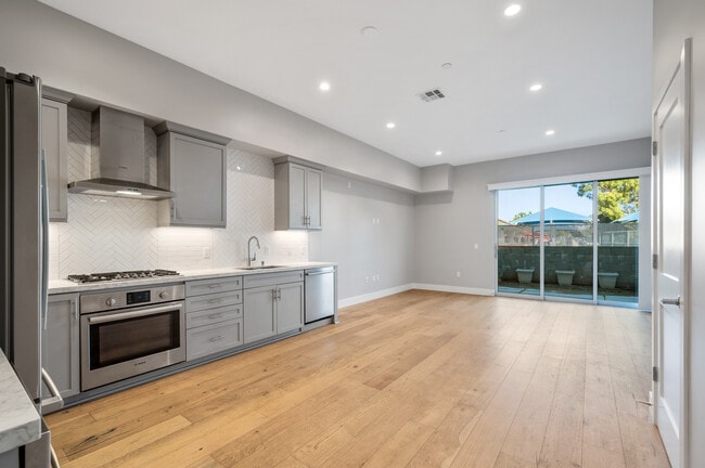 Photo - 1920 S Pacific Coast Hwy