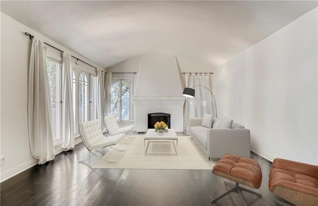 Photo - 4277 Kraft Ave