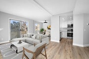 Photo - 645 Chestnut Ave Townhome