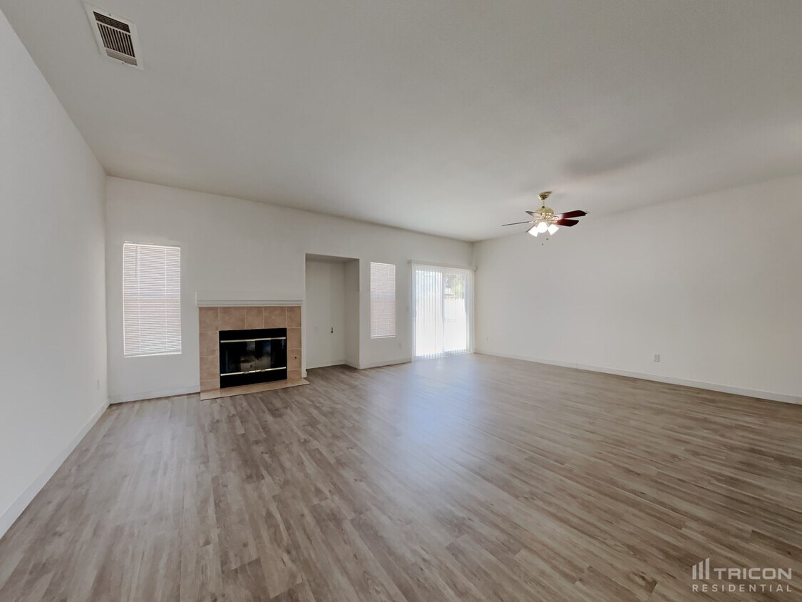 3D Tour - 2069 Holguin St