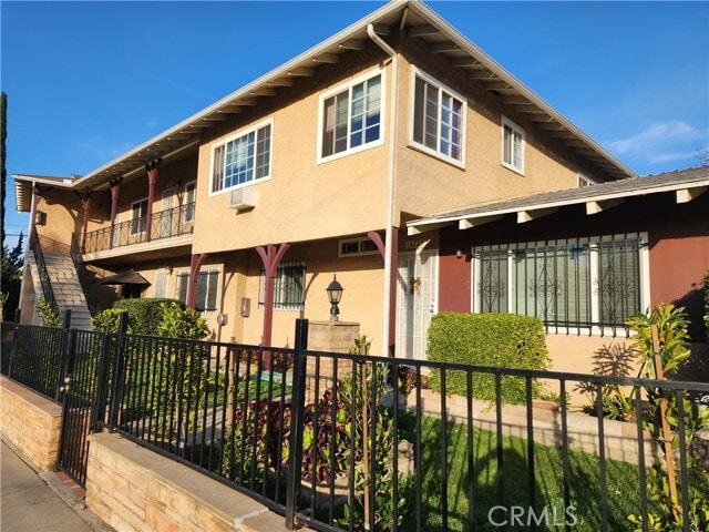 Photo - 14229 Moorpark St Apartment