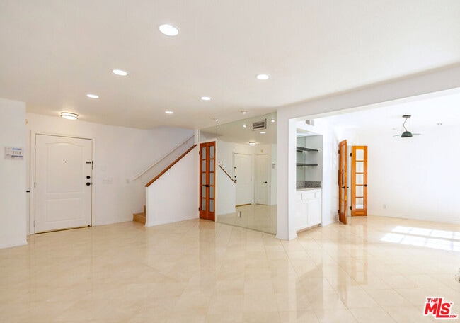 Photo - 13030 Valleyheart Dr Unit 122