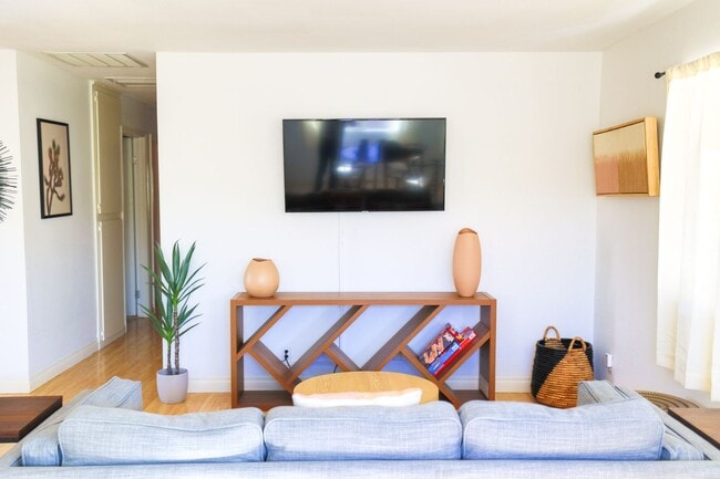 Photo - Joshua Tree Retreat with Hot Tub