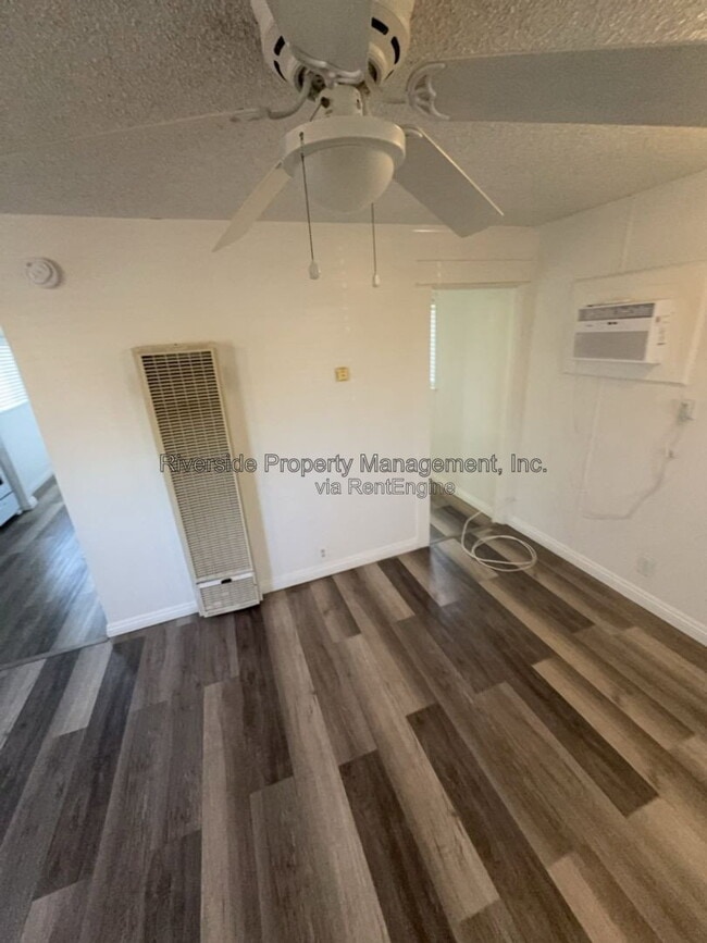 Photo - 619 Harris St