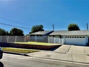 Photo - 11543 Swinton Ave