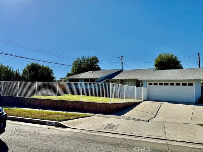 Photo - 11543 Swinton Ave