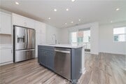 Photo - 589 S Lyon St