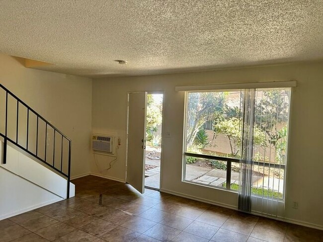 Photo - REALLY NICE 2BD & 1.5BA TOWNHOME IN FULLERTON