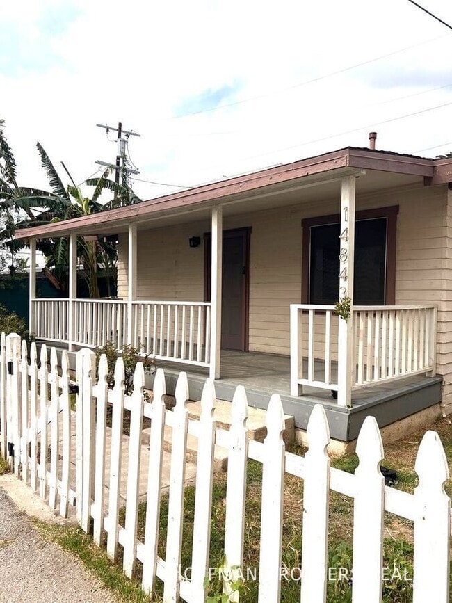 Photo - 14843 Sylvan St Unit 14843.5