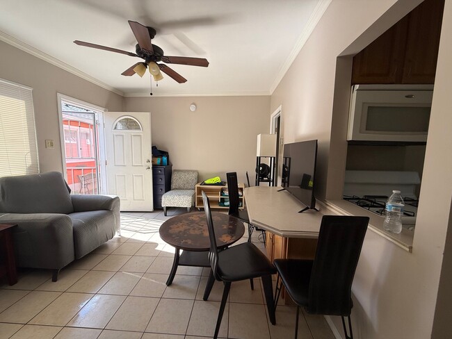 Photo - 359 W Amar St Unit 361