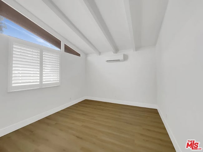 Photo - 13107 Fellows Ave